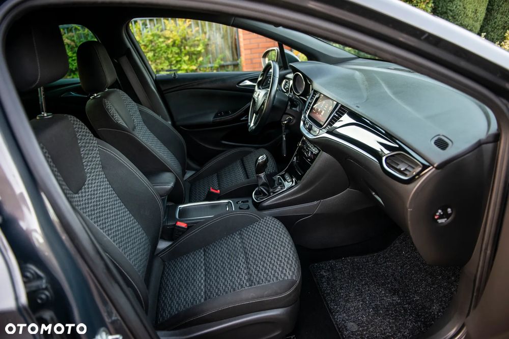 Opel Astra 1.4 Turbo Edition - 37