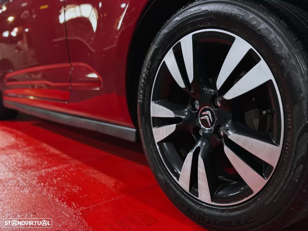 Citroën DS3 1.6 HDi Airdream So Chic - 17