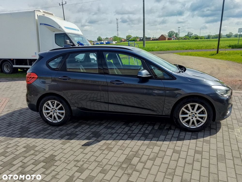 BMW Seria 2 218d Sport-Aut - 4