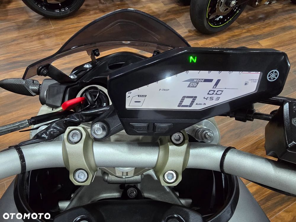 Yamaha MT - 16