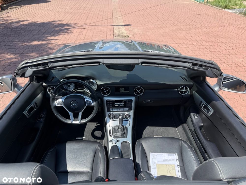 Mercedes-Benz SLK 200 (BlueEFFICIENCY) 7G-TRONIC - 17