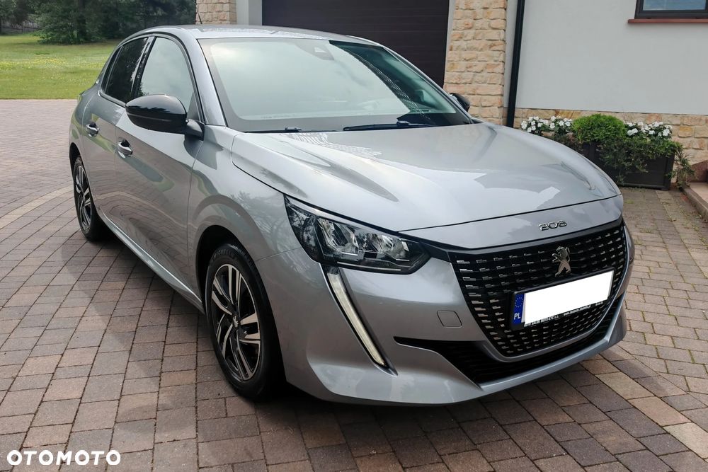 Peugeot 208 PureTech 100 EAT8 Allure - 7