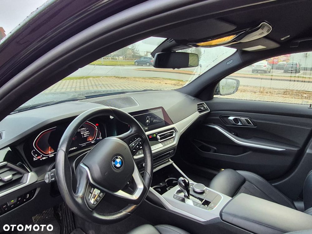 BMW Seria 3 320d xDrive Luxury Line Purity - 2