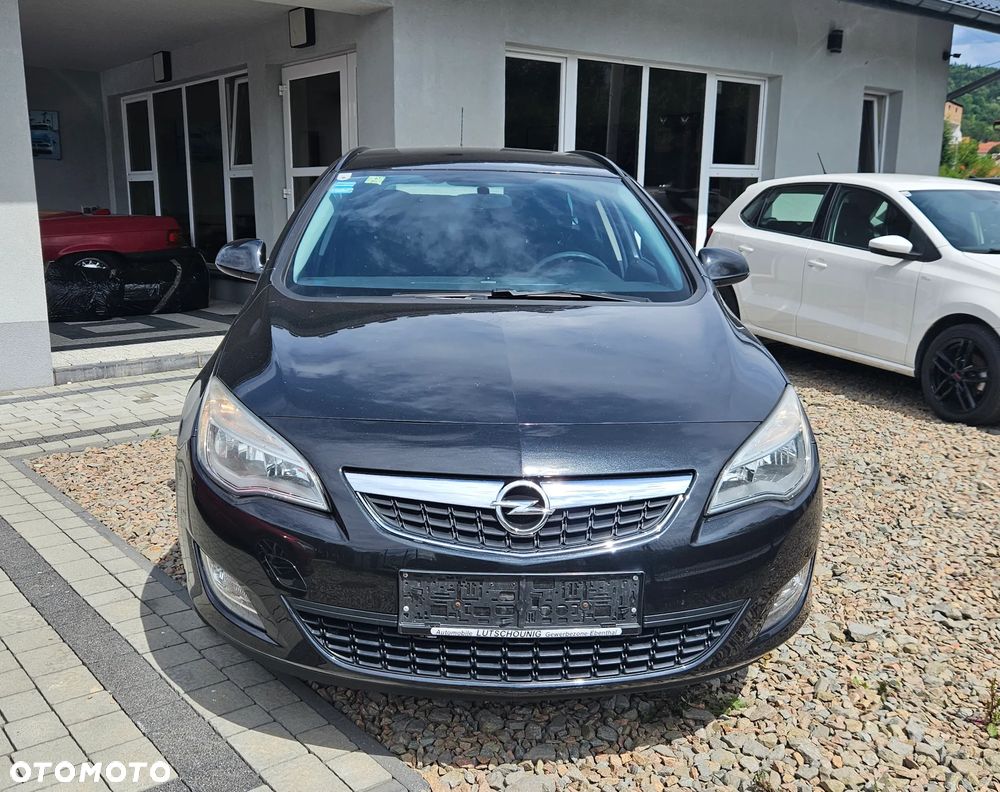 Opel Astra 1.4 Sports Tourer 150 Jahre - 2