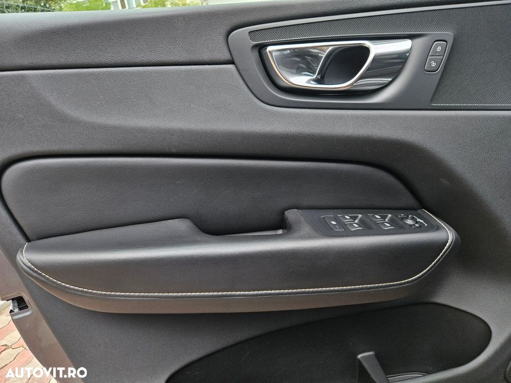 Volvo XC 60 D4 Geartronic RDesign - 29