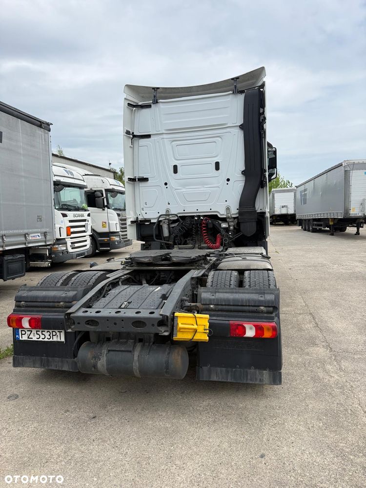 Mercedes-Benz ACTROS - 3
