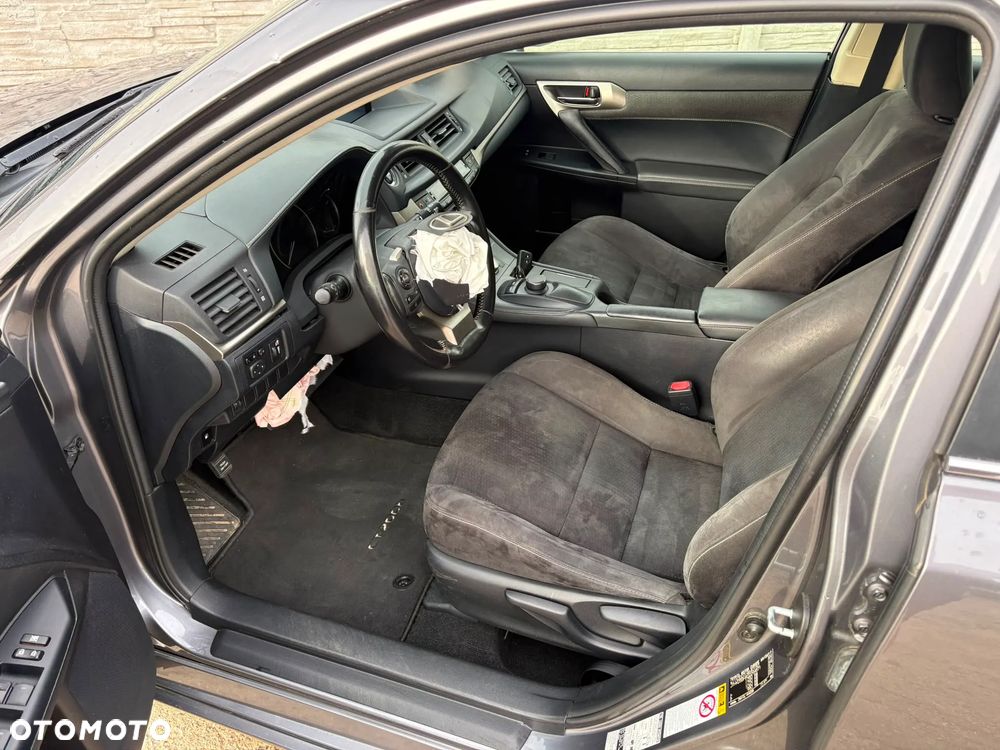 Lexus CT 200h Comfort - 12