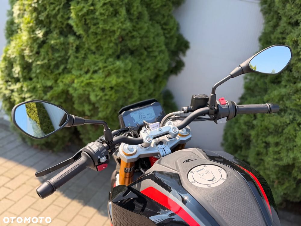 BMW G - 9