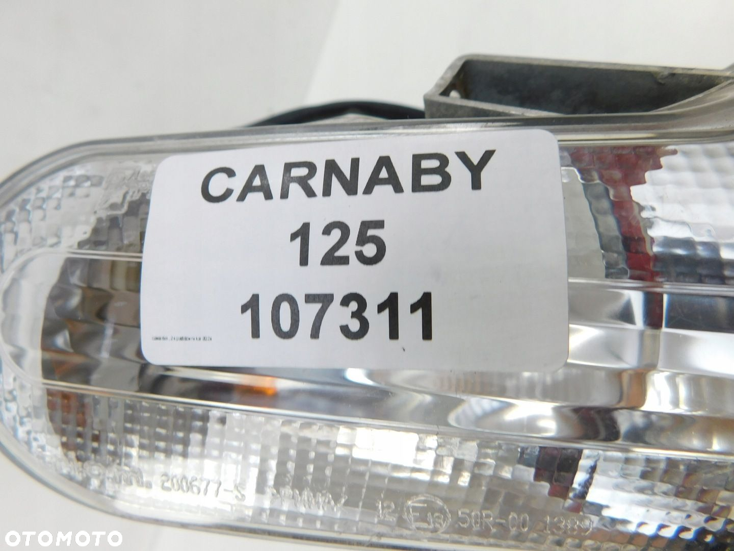 PIAGGIO CARNABY 125 LAMPA TYŁ LEWA - 7