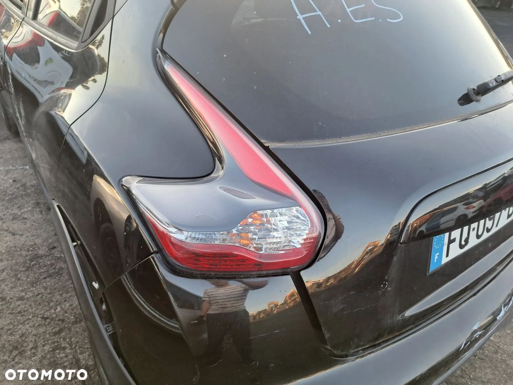 Nissan Juke I lift lampa lewy tył prawy tył 2014- - 1