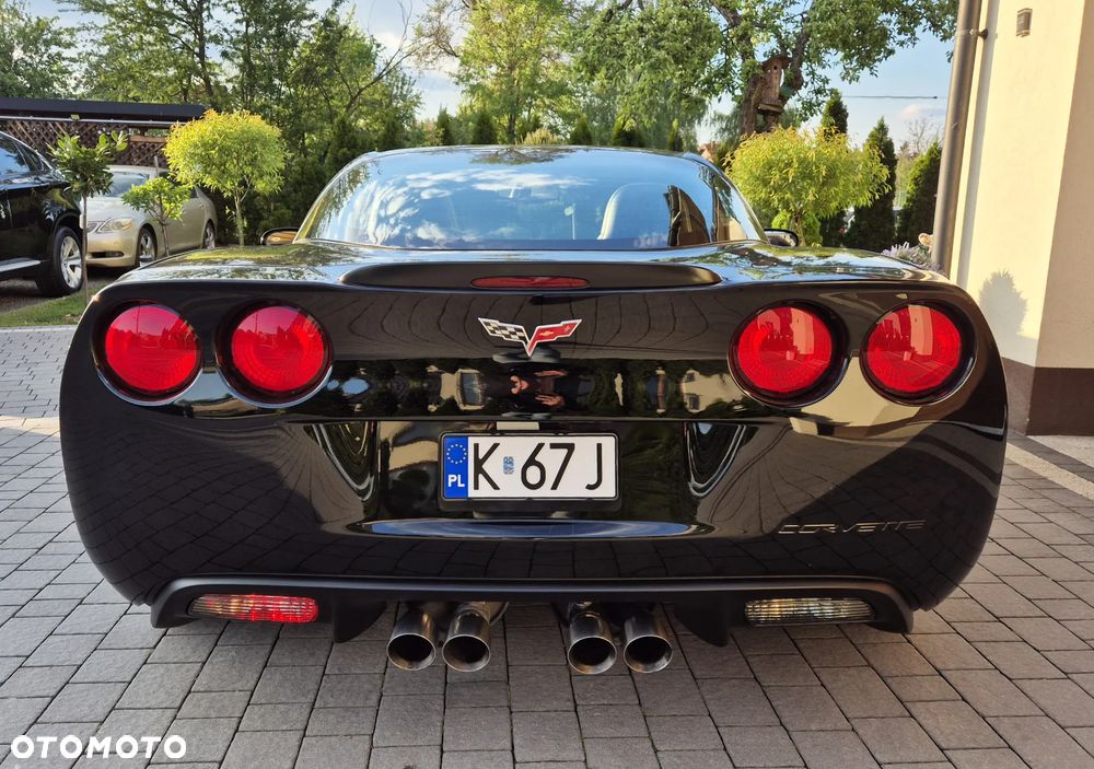 Chevrolet Corvette - 36