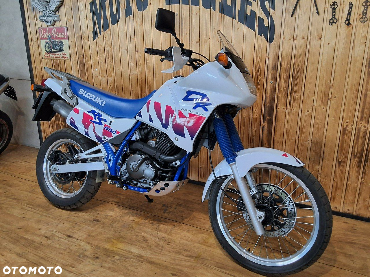 Suzuki DL - 21