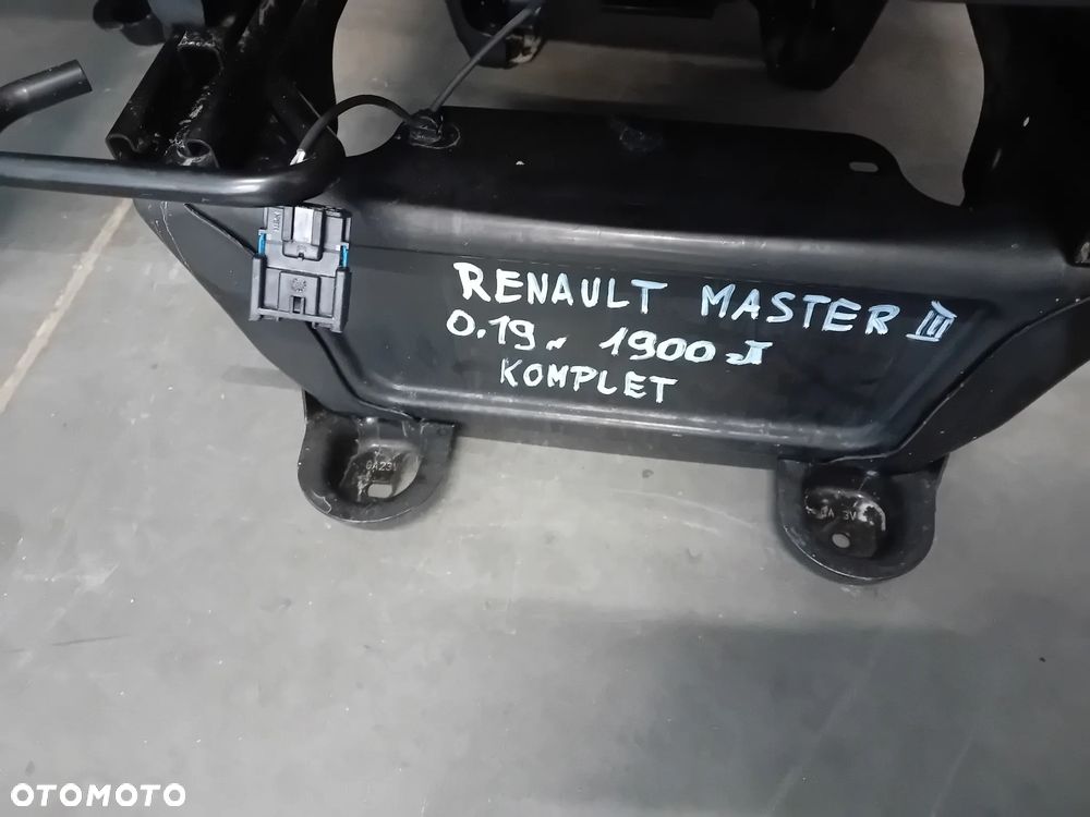fotel kierowcy kanapa pasażera ława Renault Master III 2019 komplet - 2