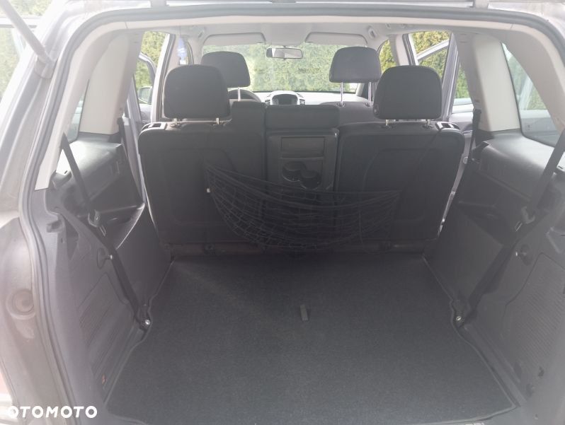 Opel Zafira 1.9 CDTI - 7