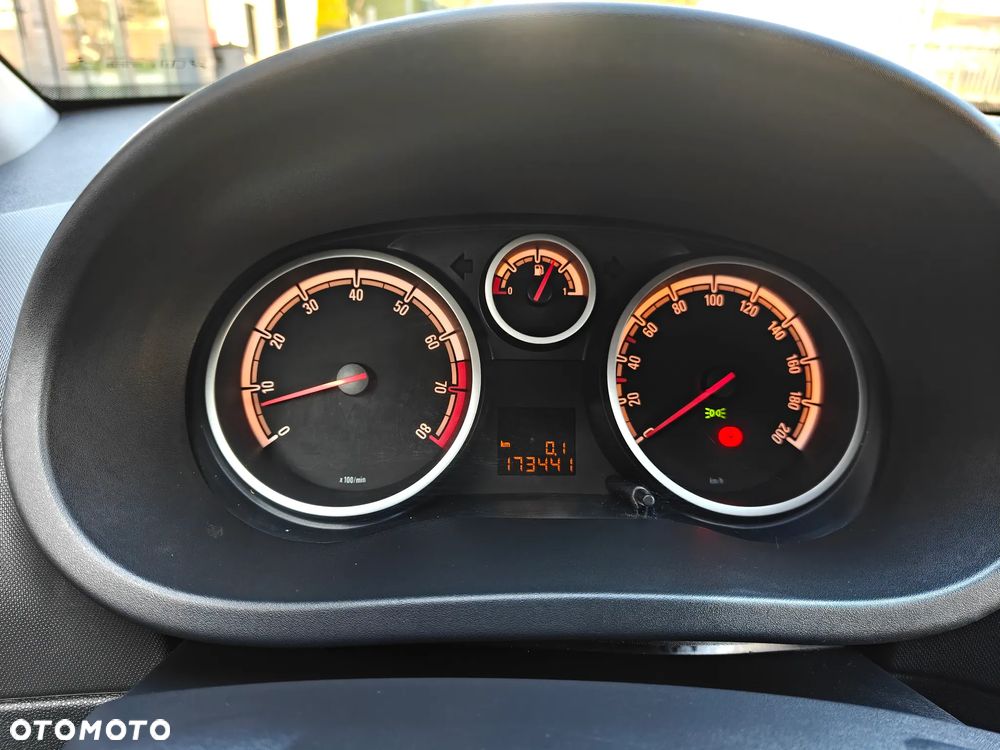 Opel Corsa 1.4 16V Active - 28