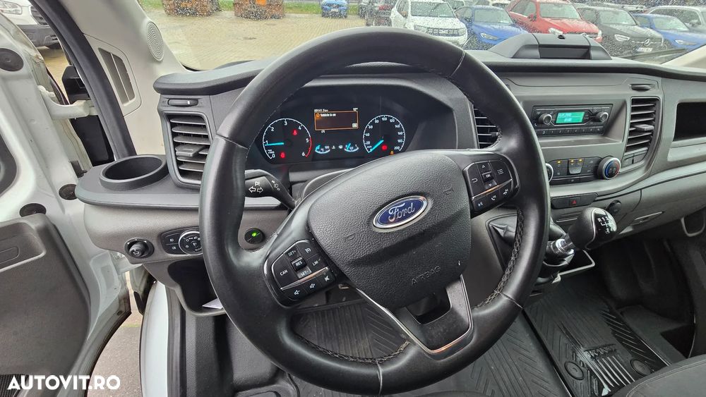 Ford Transit - 11