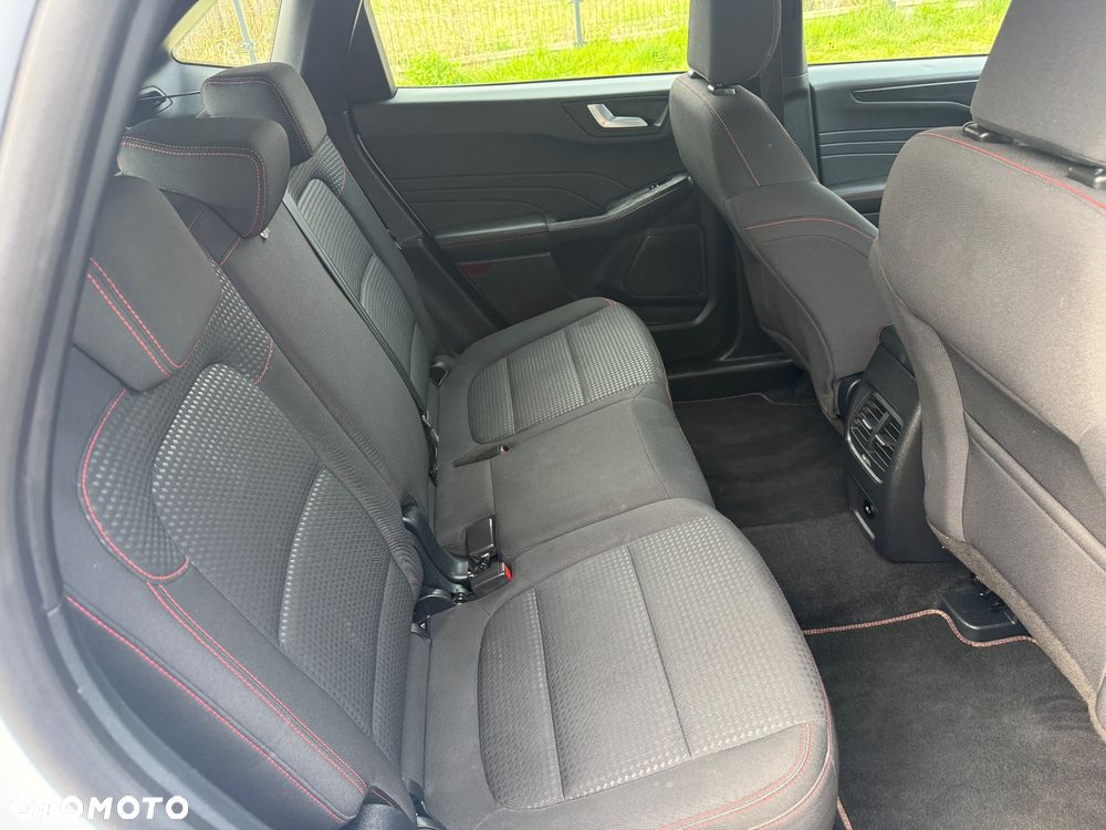 Ford Kuga 2.5 FHEV FWD ST-Line - 14