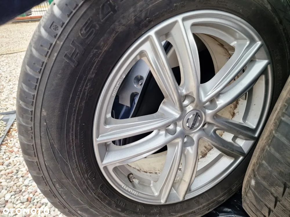 Nissan X-Trail - 40