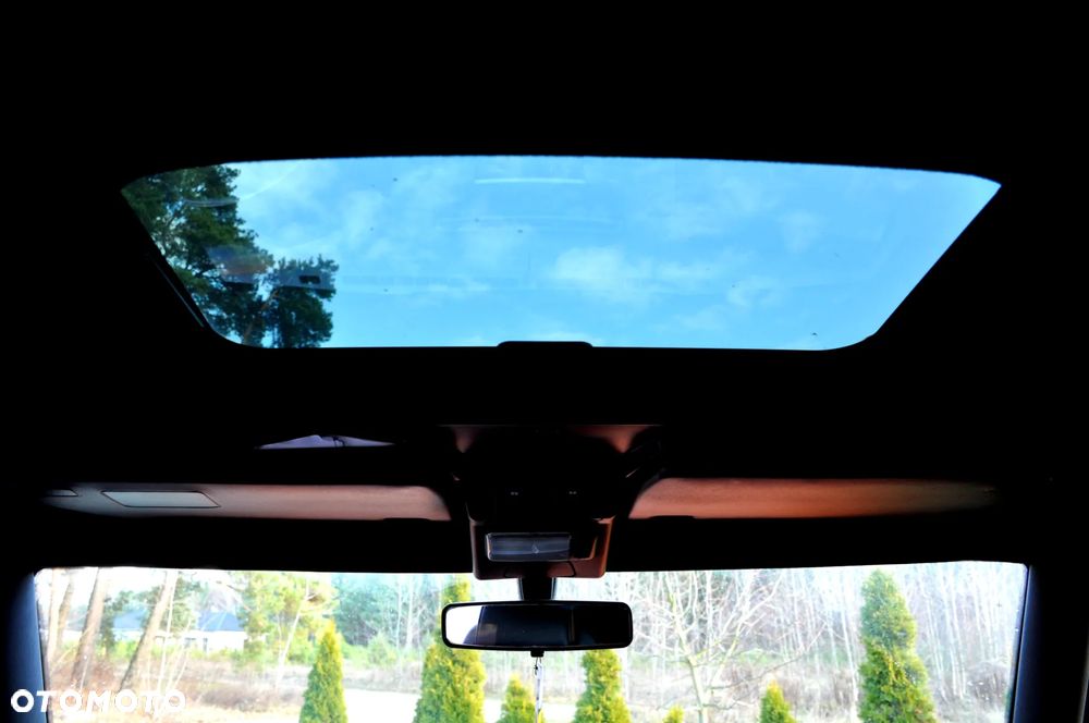 Land Rover Discovery - 31