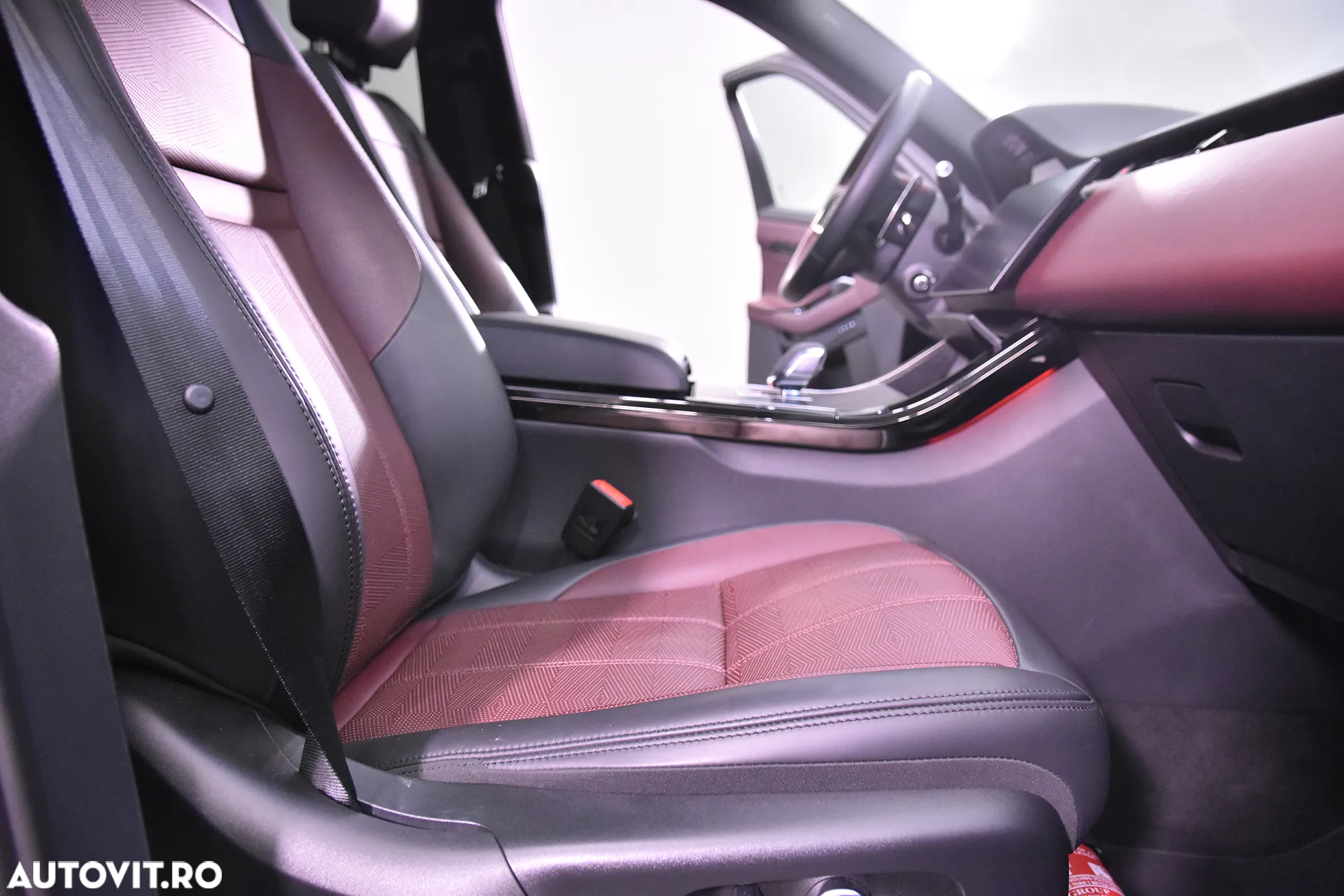 Land Rover Range Rover Evoque - 11