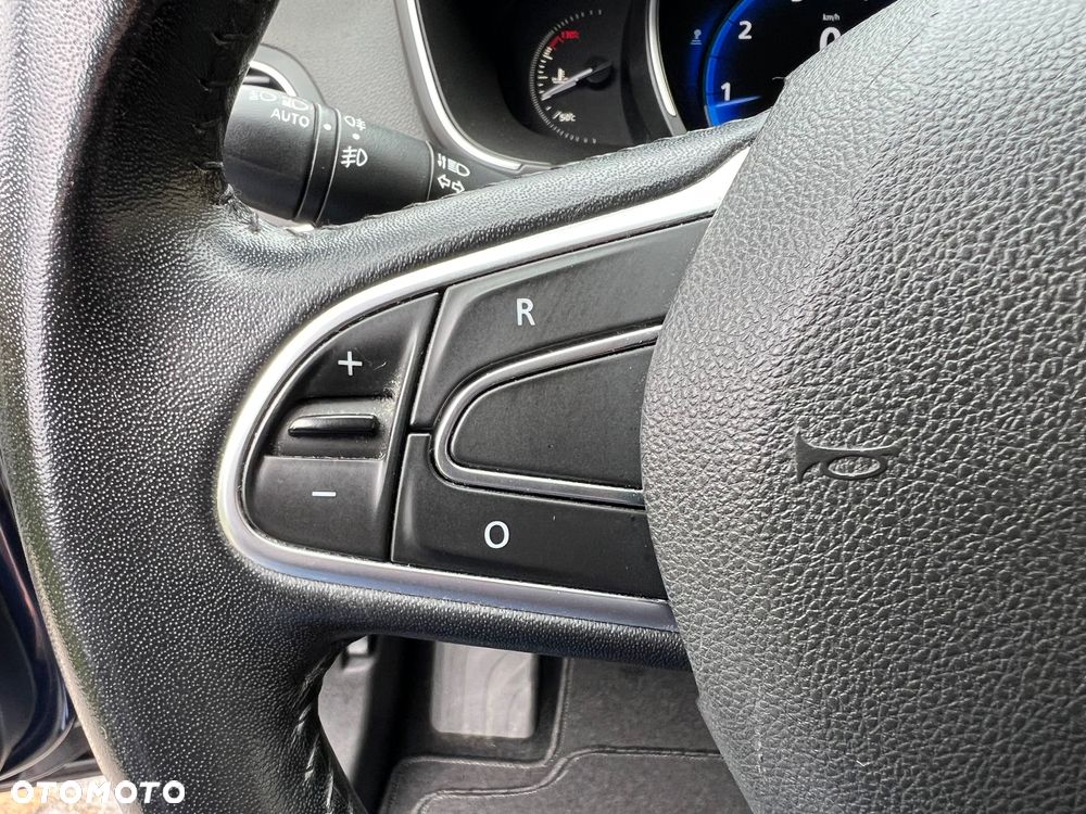 Renault Megane ENERGY TCe 100 LIMITED - 13