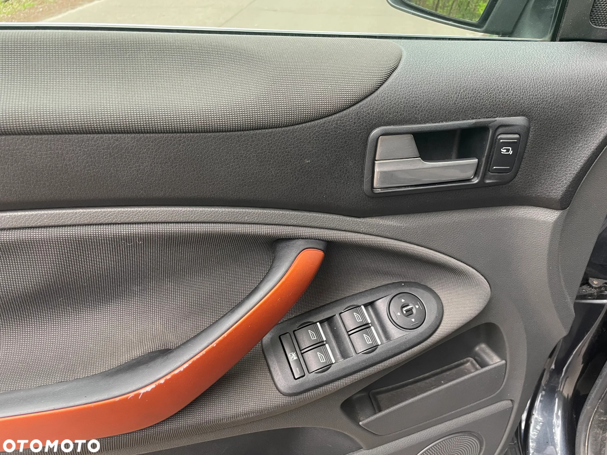 Ford Kuga 2.0 TDCi Titanium - 25