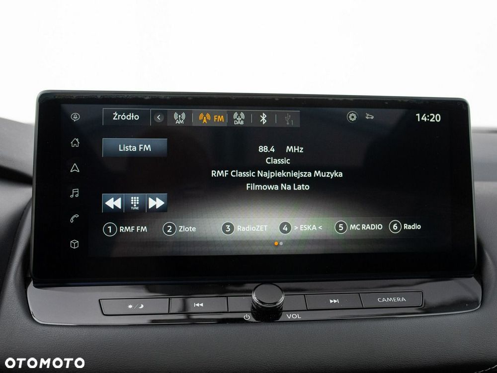 Nissan Qashqai 1.3 DIG-T N-Connecta DCT - 19