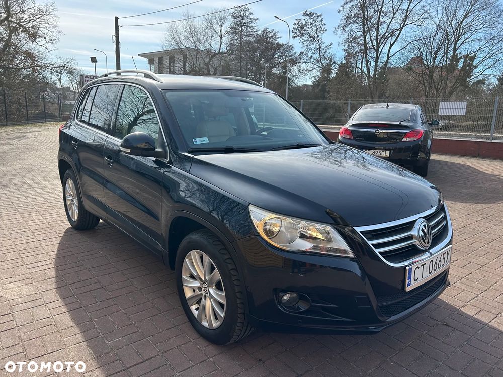 Volkswagen Tiguan 2.0 TDI DPF 4Motion BlueMotion Technology Lounge Sport & Style - 23