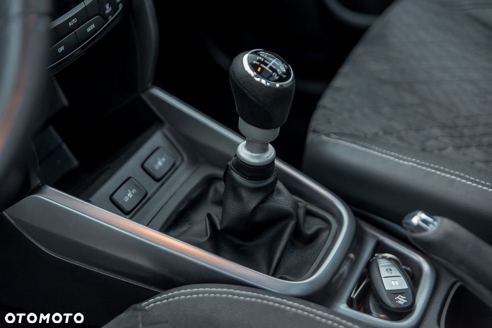 Suzuki Vitara 1.4 Boosterjet Allgrip Comfort+ - 26