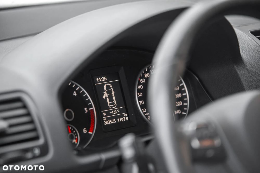 Volkswagen Jetta 1.6 TDI Highline - 7