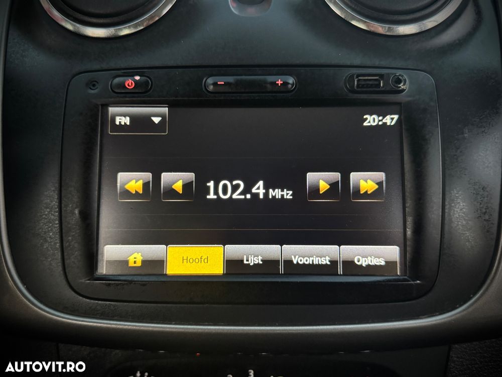 Dacia Sandero Stepway TCe 90 Prestige - 26