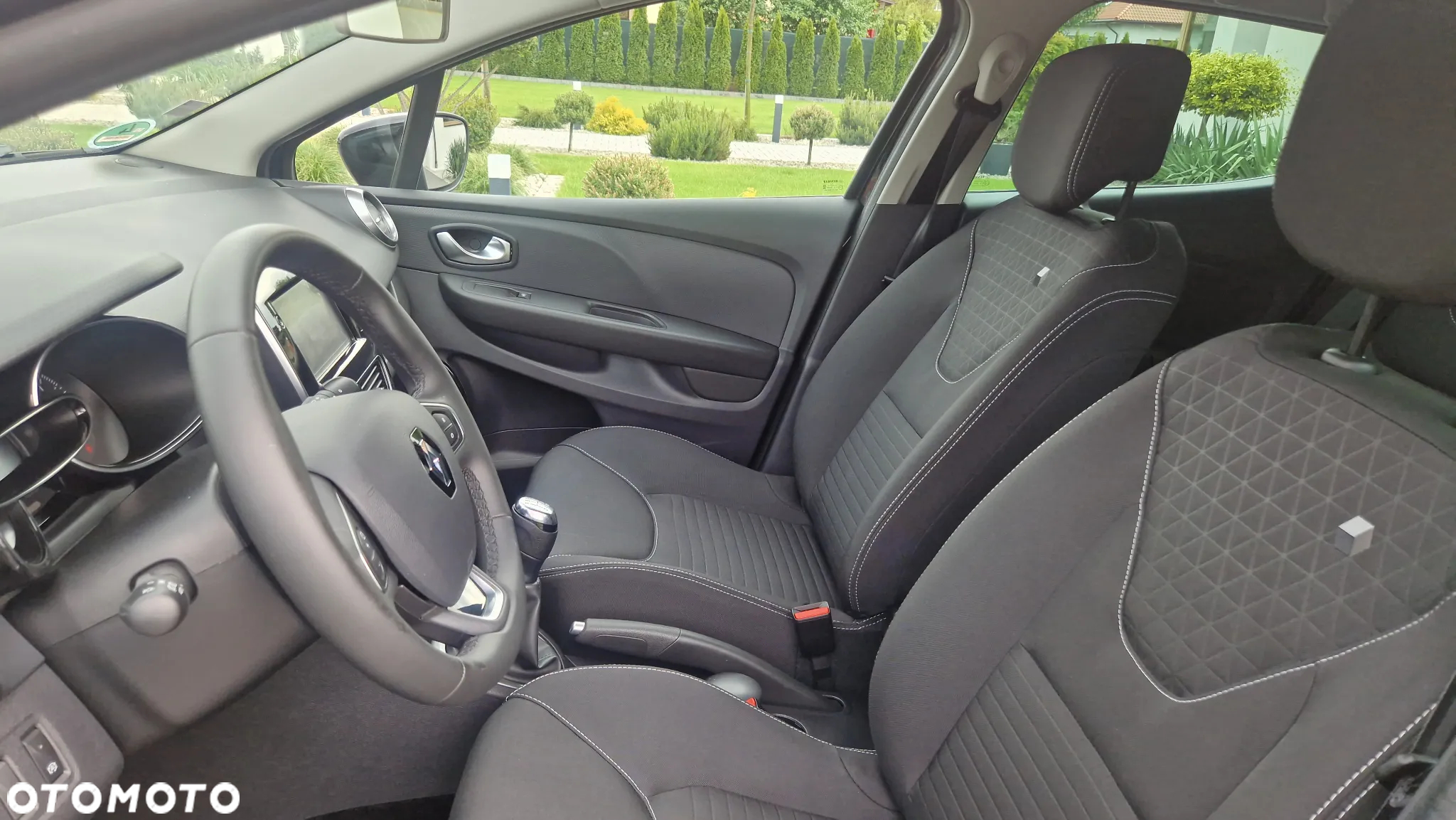 Renault Clio TCe 90 Limited - 15