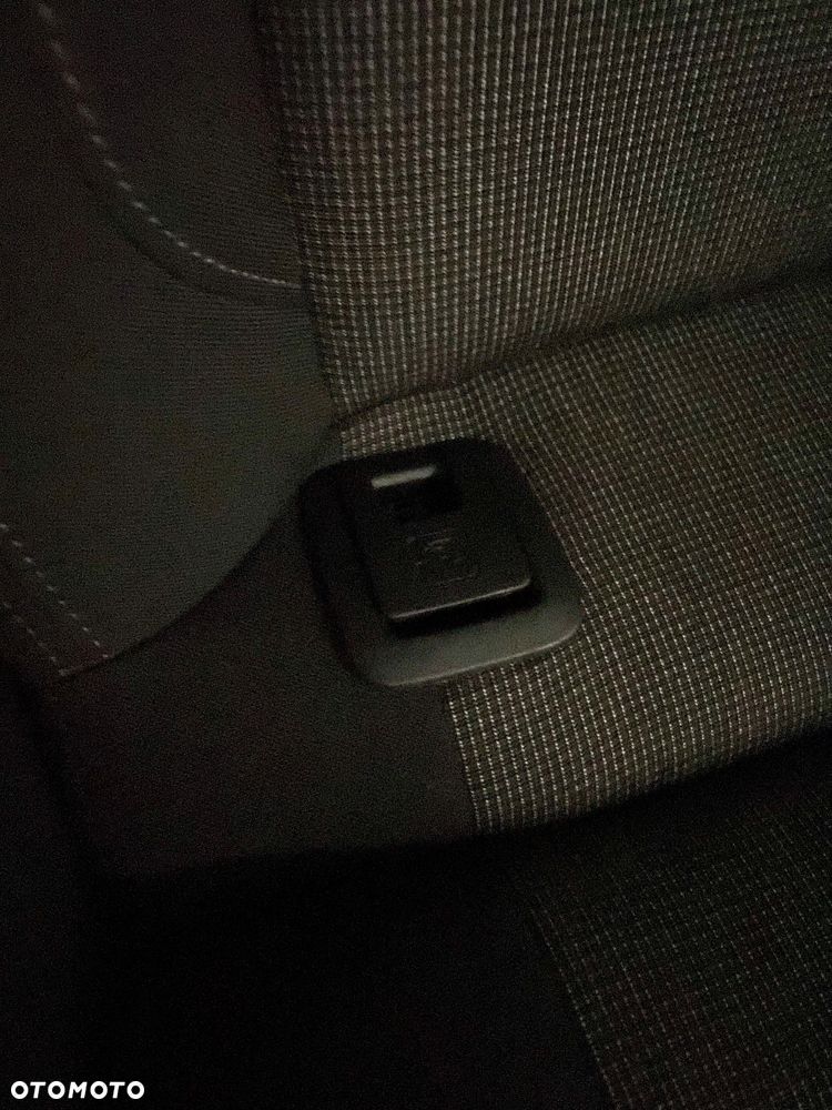 Volkswagen Passat 2.0 TDI (BlueMotion Technology) Comfortline - 32