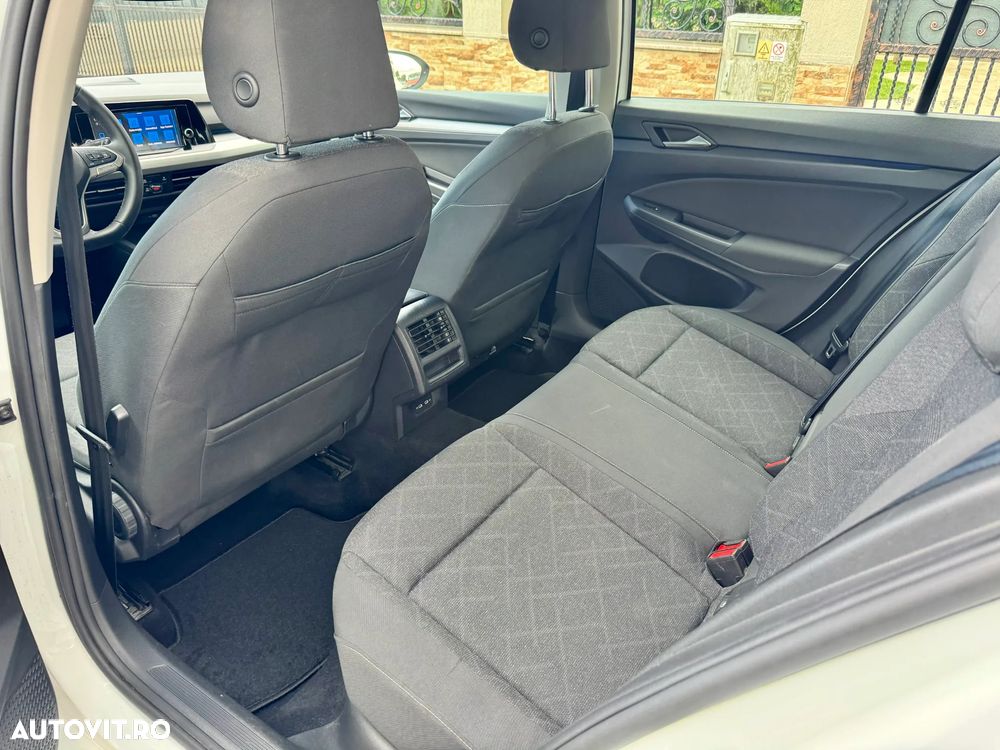 Volkswagen Golf 1.5 TSI ACT Style - 11