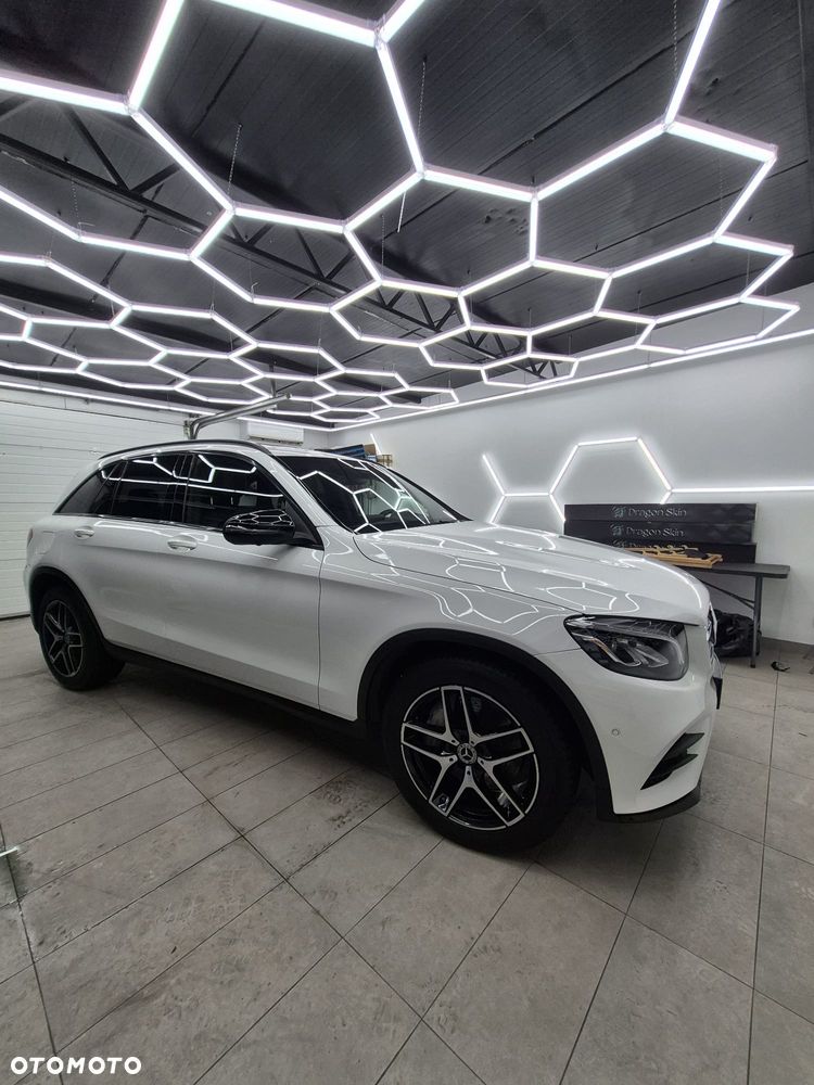 Mercedes-Benz GLC - 1