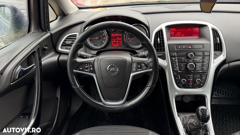 Opel Astra 1.6 Enjoy - 11