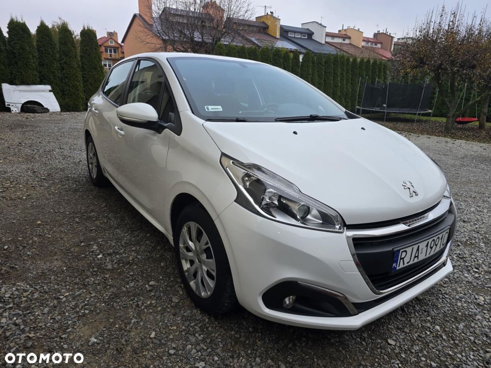 Peugeot 208 - 2