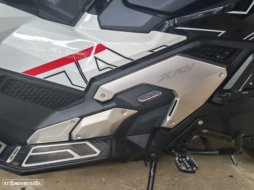 Honda X-ADV 750 - 12