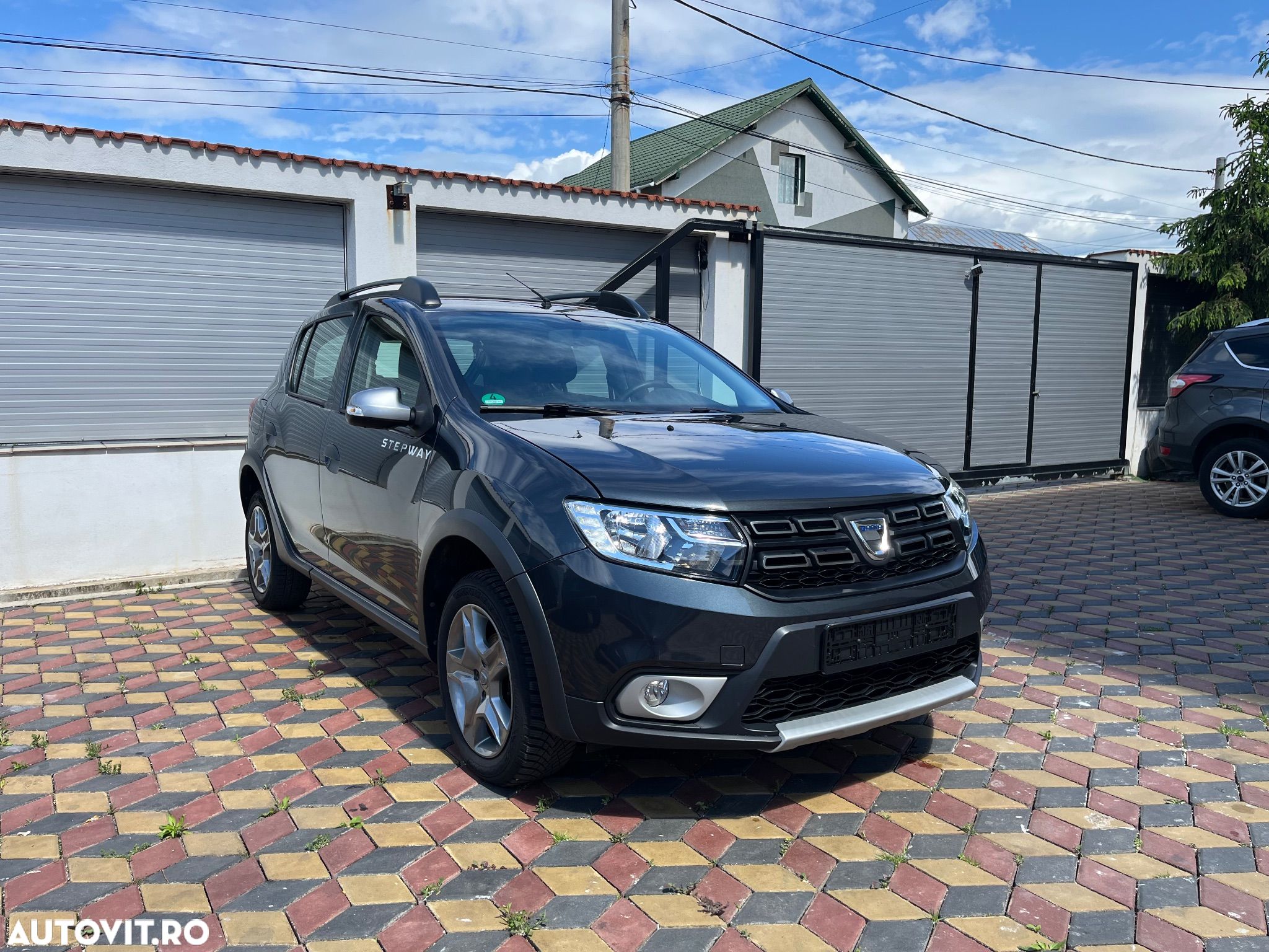 Dacia Sandero Stepway TCe 90 Prestige - 1