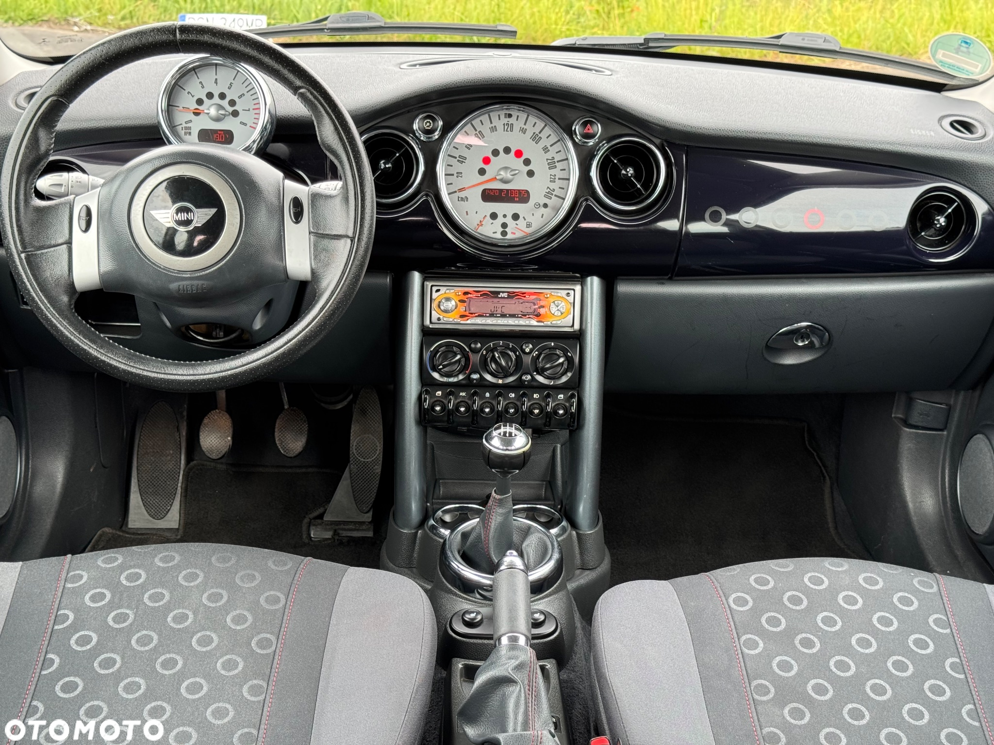MINI ONE Seven - 29