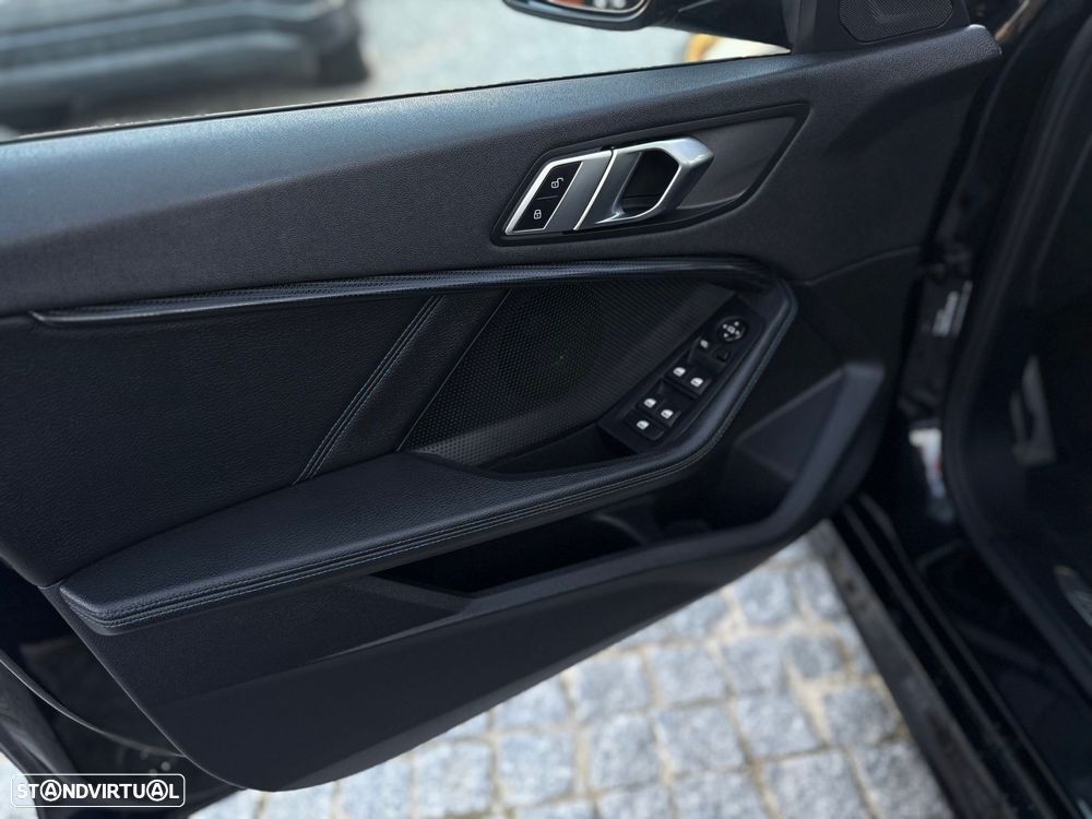BMW 118 i Pack Desportivo M Auto - 14