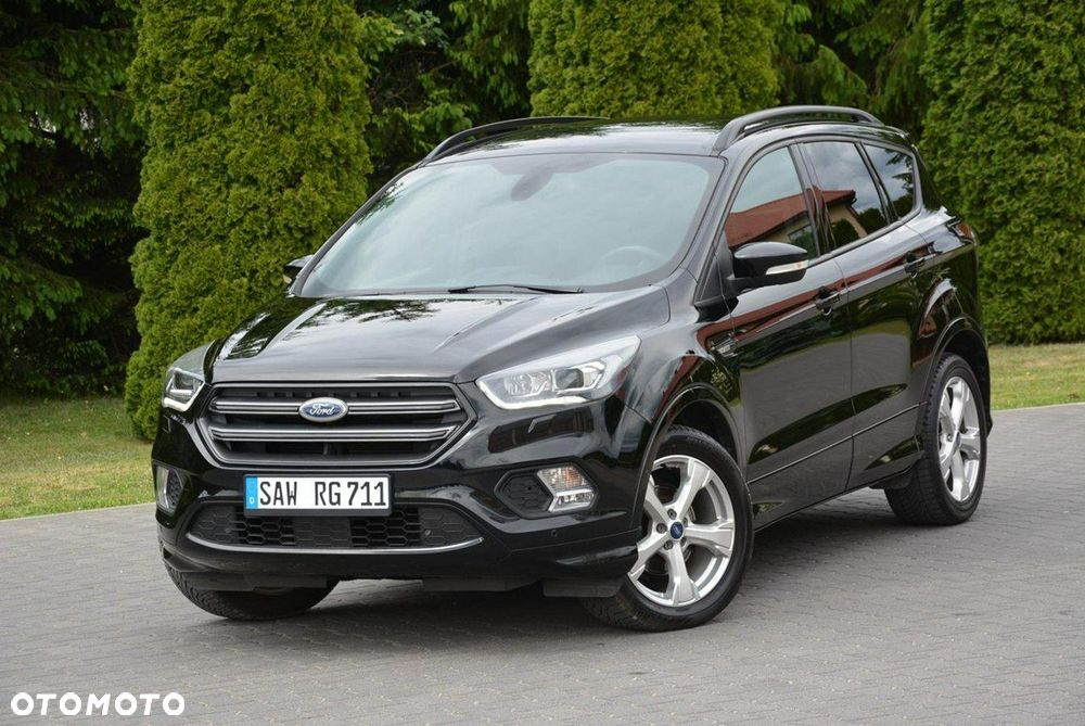 Ford Kuga 1.5 EcoBoost 2x4 ST-Line - 2