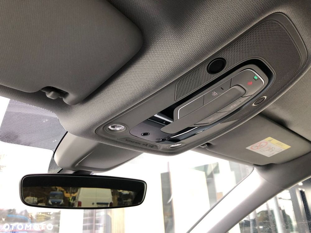 Audi A4 Limousine - 32