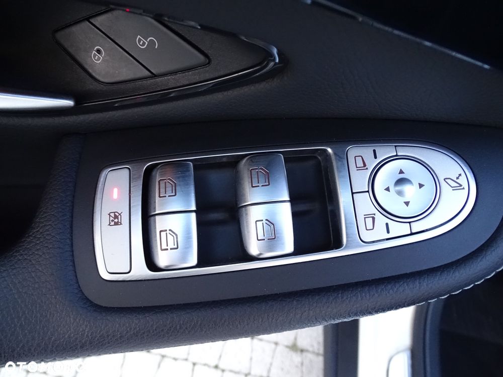 Mercedes-Benz GLC 250 4Matic 9G-TRONIC - 26