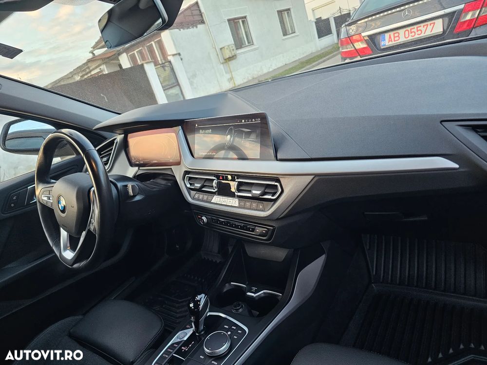 BMW Seria 1 118d Aut. Sport Line - 38