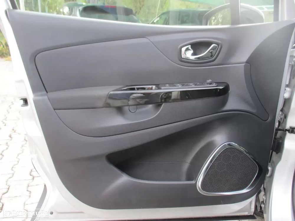 Renault Captur 1.5 dCi Exclusive - 26