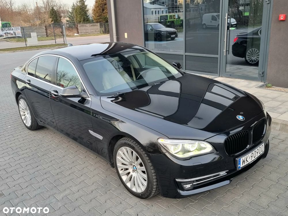 BMW Seria 7 740d xDrive - 11