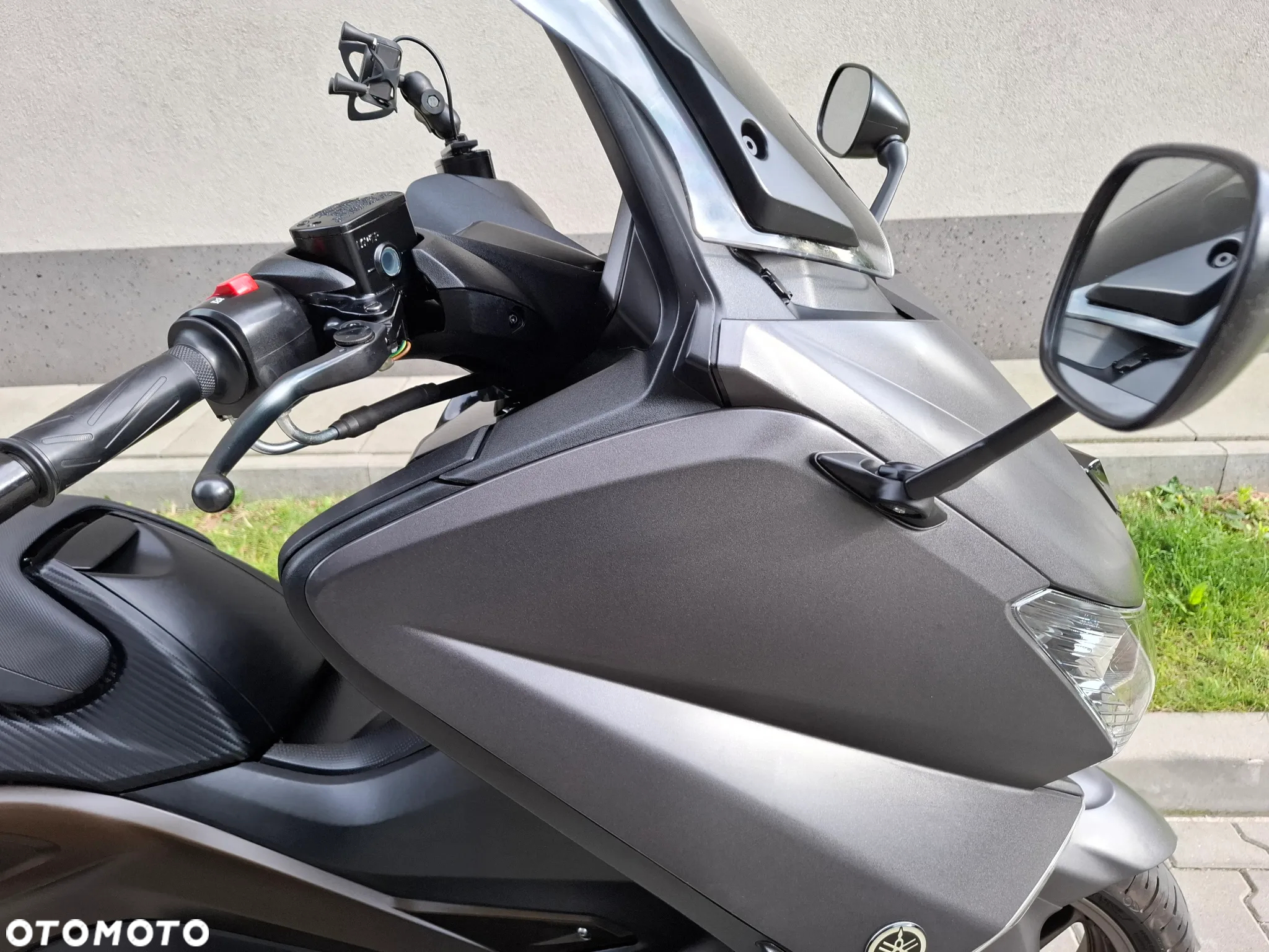 Yamaha Tmax - 30