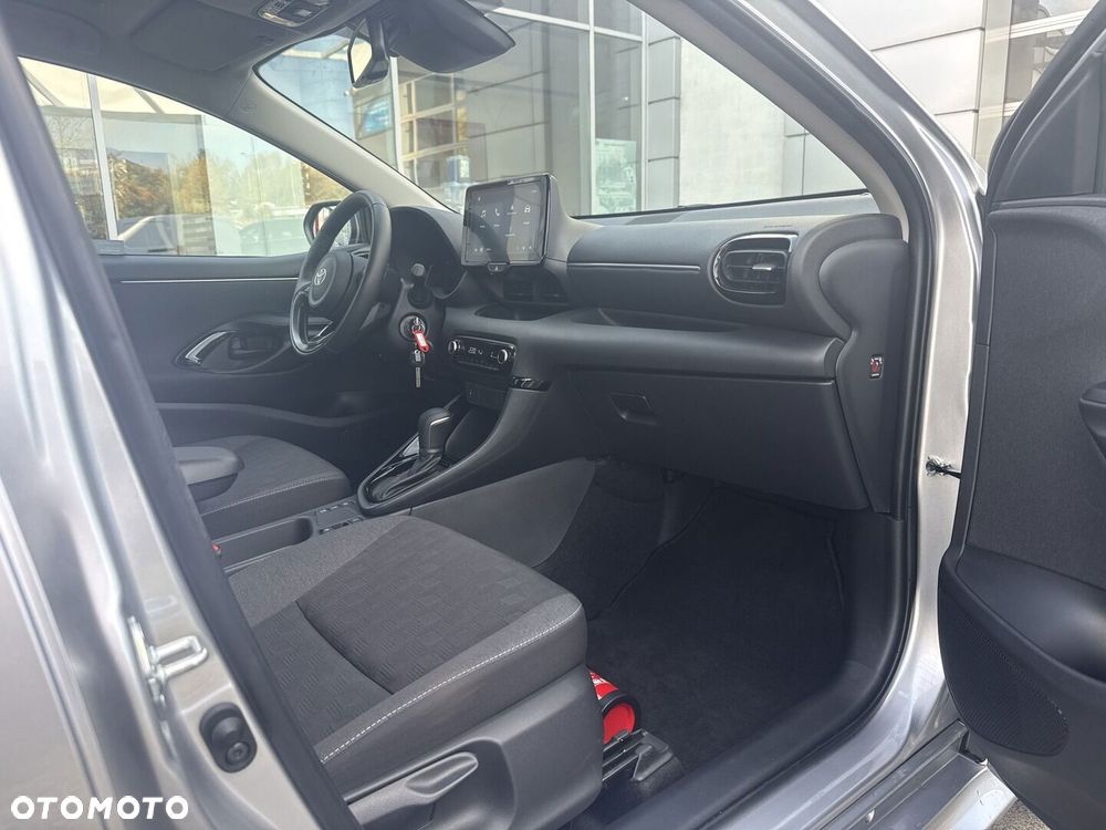 Toyota Yaris Hybrid 1.5 Style - 9