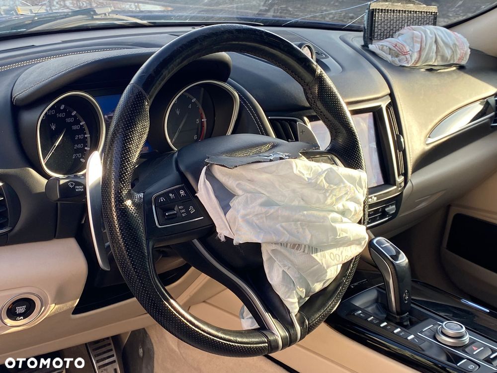 Maserati Levante - 13